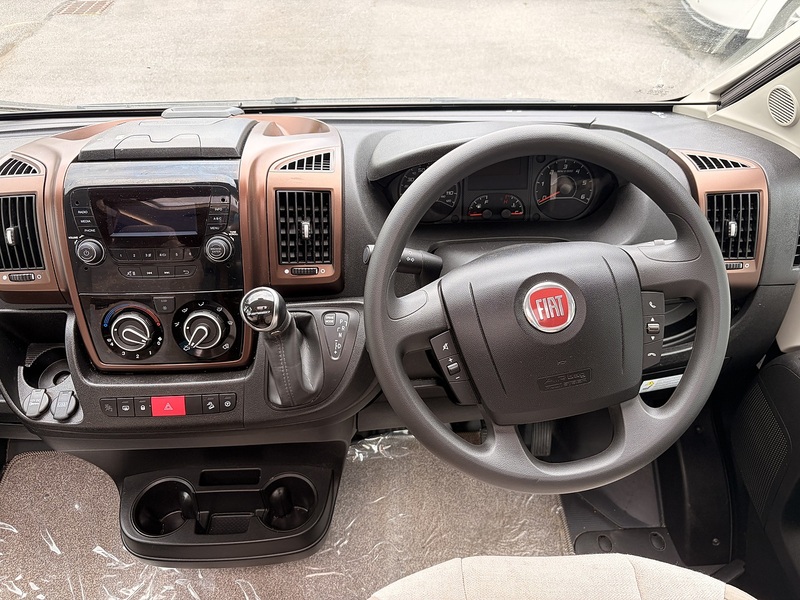 Swift Kon-Tiki Sport 584 35 C/C MULTIJET II - U10667