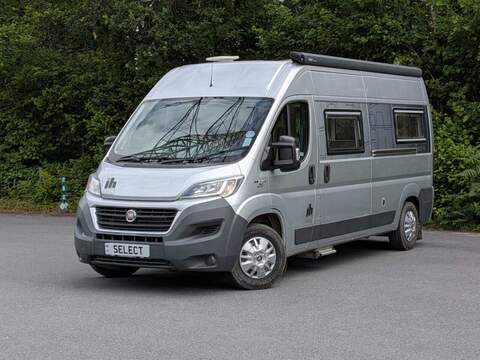 IH Motorhomes 600 . .