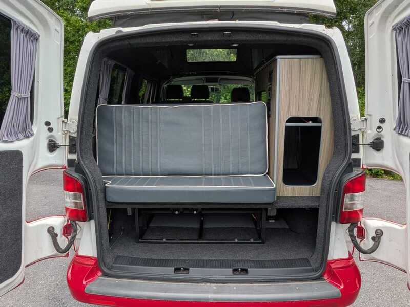 Volkswagen Transporter 2.0 TDI T28 Campervan - U10673