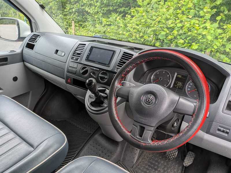Volkswagen Transporter 2.0 TDI T28 Campervan - U10673