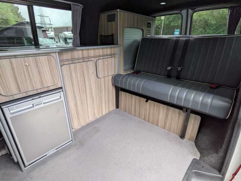 Volkswagen Transporter 2.0 TDI T28 Campervan - U10673