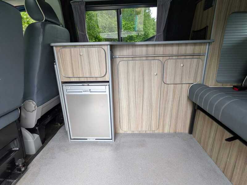 Volkswagen Transporter 2.0 TDI T28 Campervan - U10673