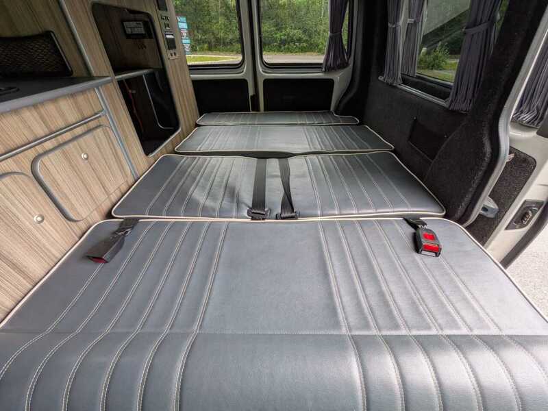 Volkswagen Transporter 2.0 TDI T28 Campervan - U10673