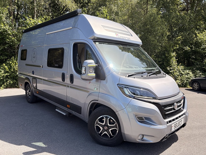 Rapido Dreamer Living - U10677