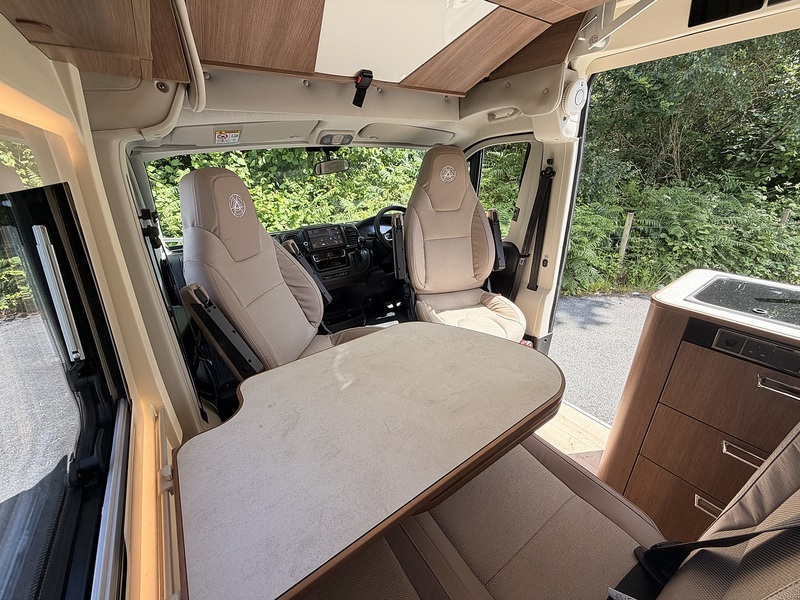 Rapido Dreamer Living - U10677