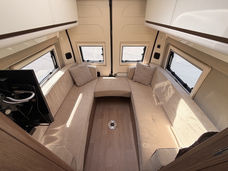 Rapido Dreamer Living - U10677