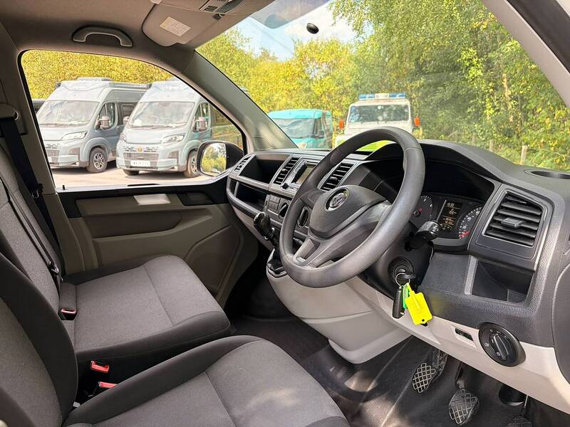 Volkswagen Transporter T32 - High Top - U10696