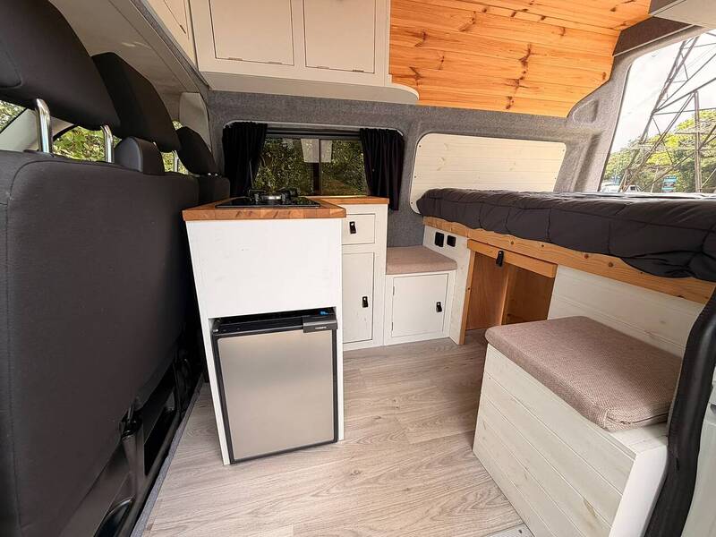 Volkswagen Transporter T32 - High Top - U10696