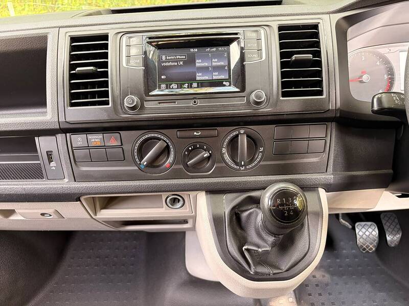 Volkswagen Transporter T32 - High Top - U10696