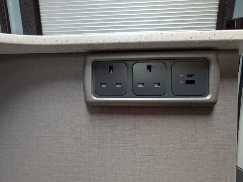 Volkswagen Crafter Aura 6EB Conversion - U10700