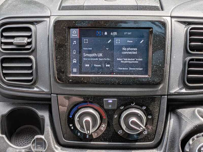 Swift Escape 674 Motorhome - U10701