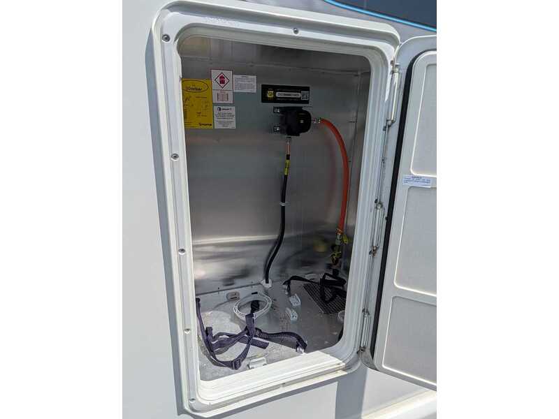 Swift Escape 674 Motorhome - U10701