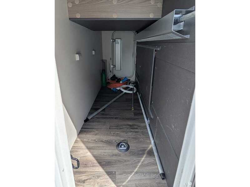 Swift Escape 674 Motorhome - U10701