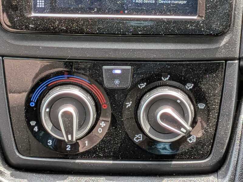 Swift Escape 674 Motorhome - U10701