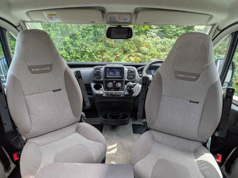 Swift Escape 674 Motorhome - U10701
