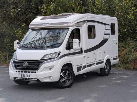 Hymer Van 374 