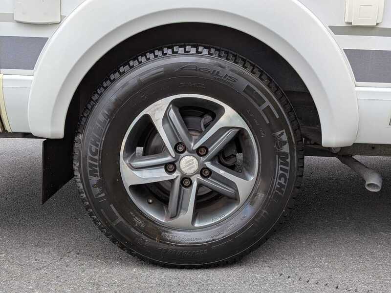 Hymer Van 374  - U10706