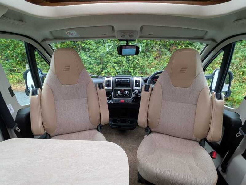 Hymer Van 374  - U10706