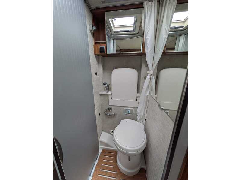 Hymer Van 374  - U10706