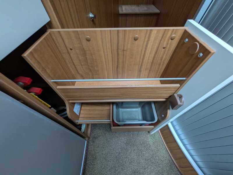 Hymer Van 374  - U10706