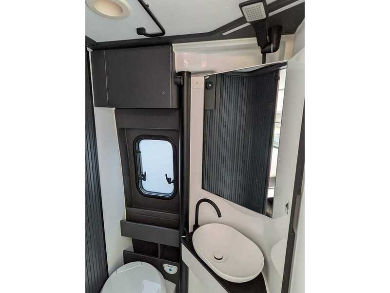 Adria Twin Supreme 640 SGX Campervan - U10709