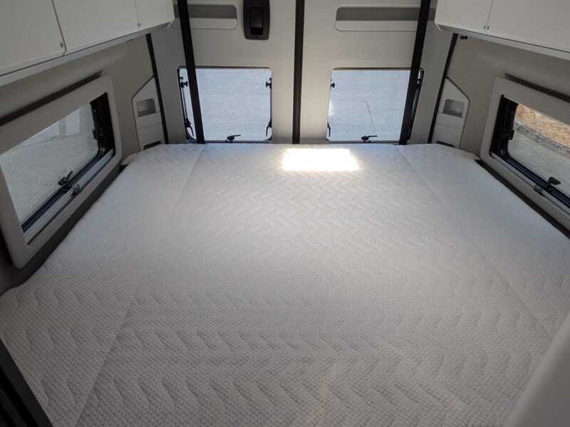 Adria Twin Supreme 640 SGX Campervan - U10709