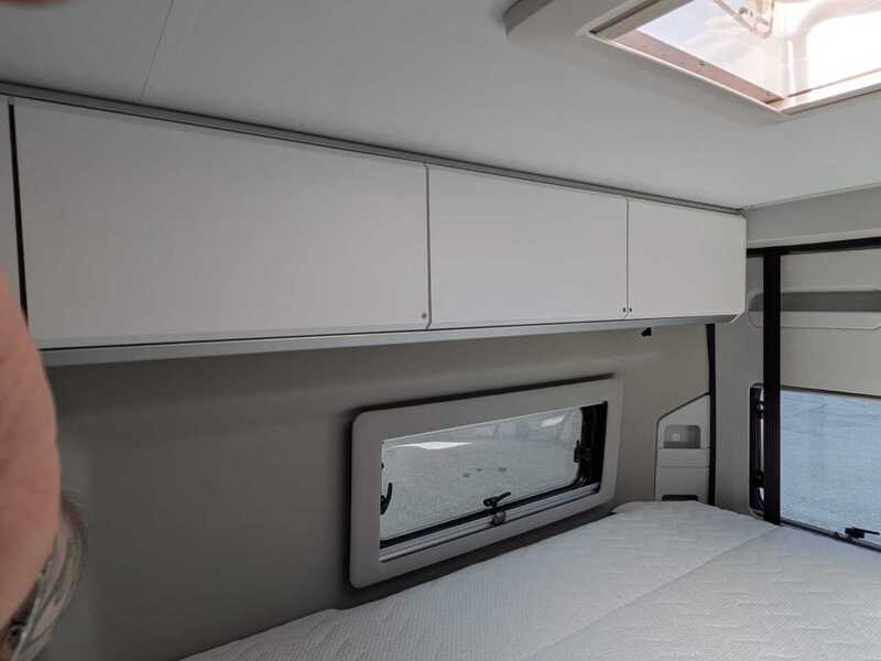 Adria Twin Supreme 640 SGX Campervan - U10709
