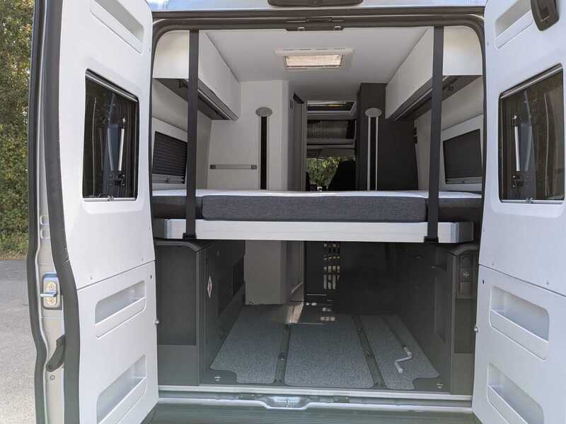 Adria Twin Supreme 640 SGX Campervan - U10709