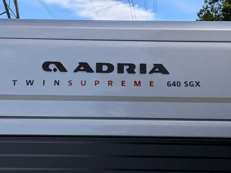 Adria Twin Supreme 640 SGX Campervan - U10709