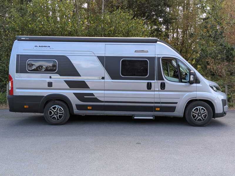 Adria Twin Supreme 640 SGX Campervan - U10709