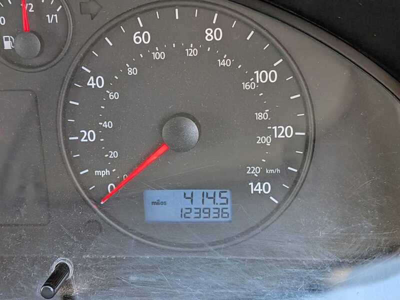 Volkswagen Transporter 1.9 TDI T30 Campervan - U10710