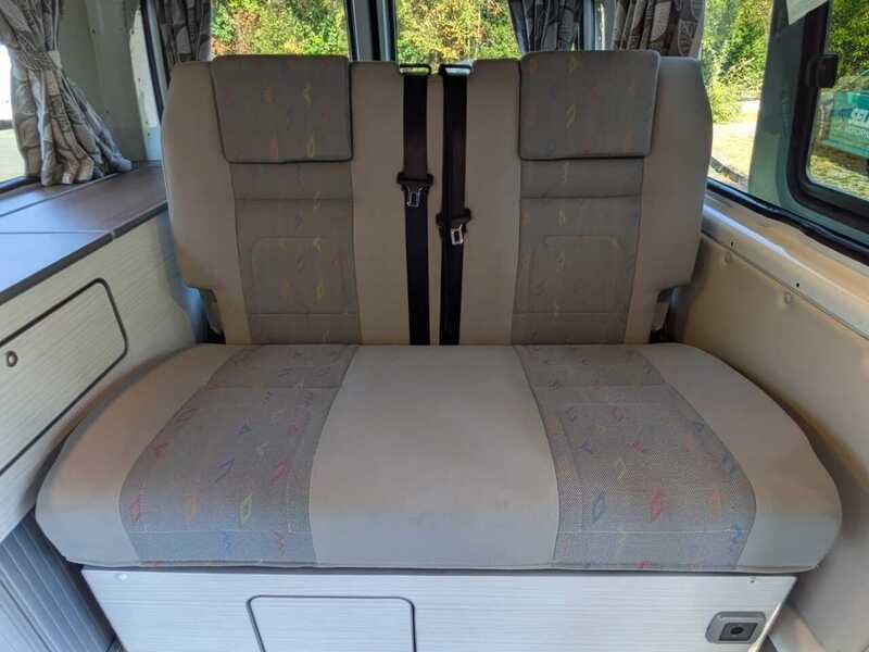 Volkswagen Transporter 1.9 TDI T30 Campervan - U10710