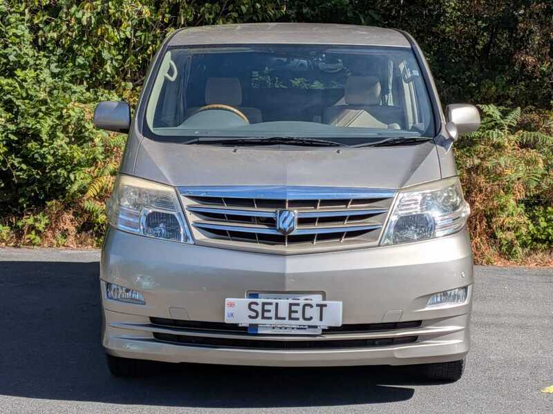 Toyota Alphard  - U10711