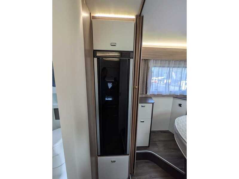 Swift Voyager 494  - U10712
