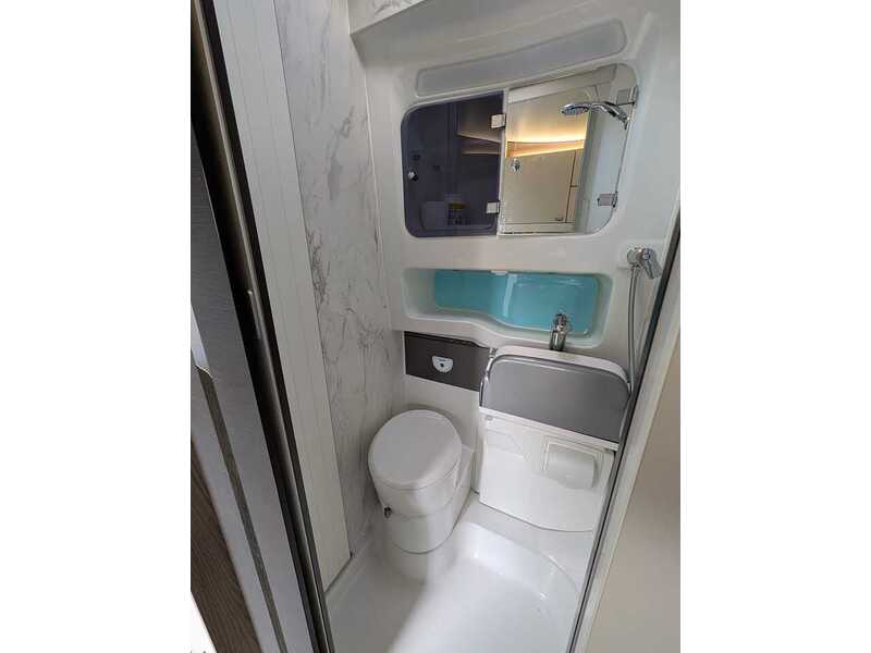 Swift Voyager 494  - U10712