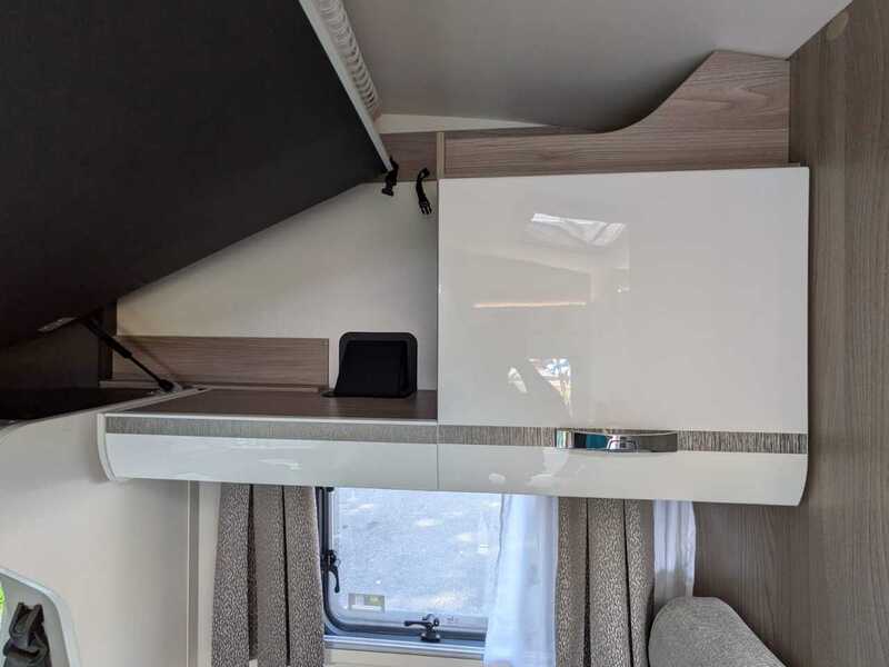 Swift Voyager 494  - U10712