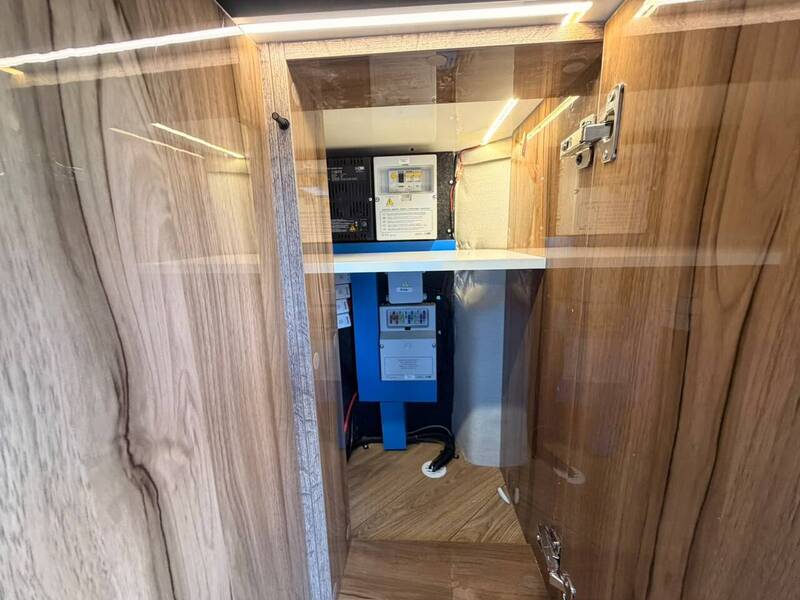 Aura 5 EB Aura 5 EB - U10714