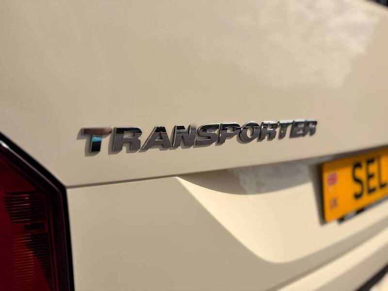 Volkswagen Transporter 2.0 TDI T28 Highline Panel Van 5dr Diesel DSG FWD SWB Euro 6 (s/s) (150 ps) - U10716