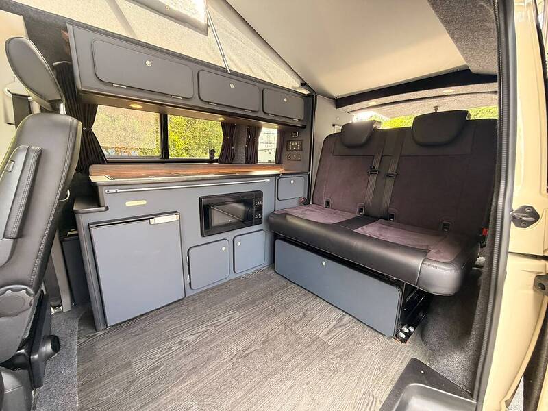 Volkswagen Transporter 2.0 TDI T28 Highline Panel Van 5dr Diesel DSG FWD SWB Euro 6 (s/s) (150 ps) - U10716