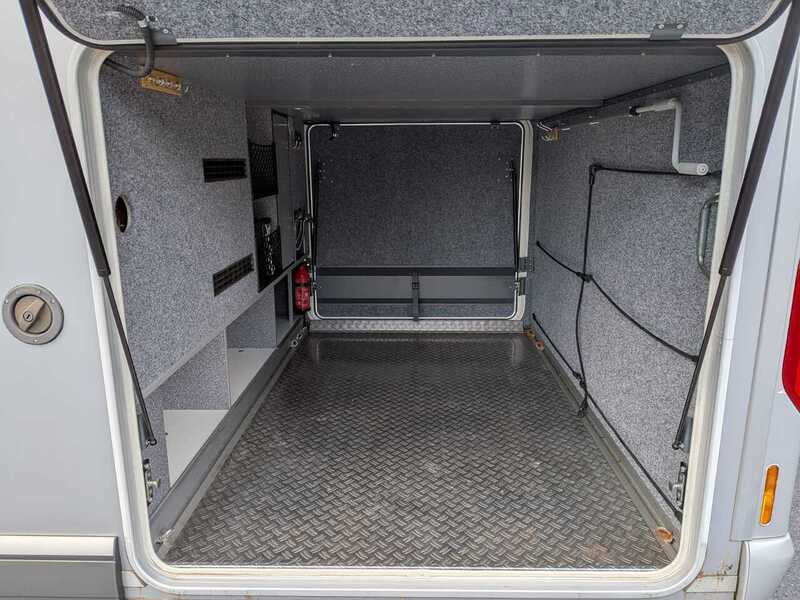 Carthago Chic e-line 51QB Yachting Motorhome - Automatic - U10718