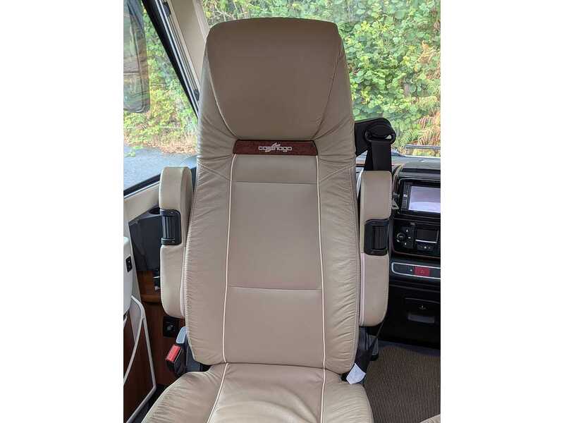 Carthago Chic e-line 51QB Yachting Motorhome - Automatic - U10718