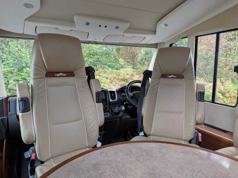 Carthago Chic e-line 51QB Yachting Motorhome - Automatic - U10718