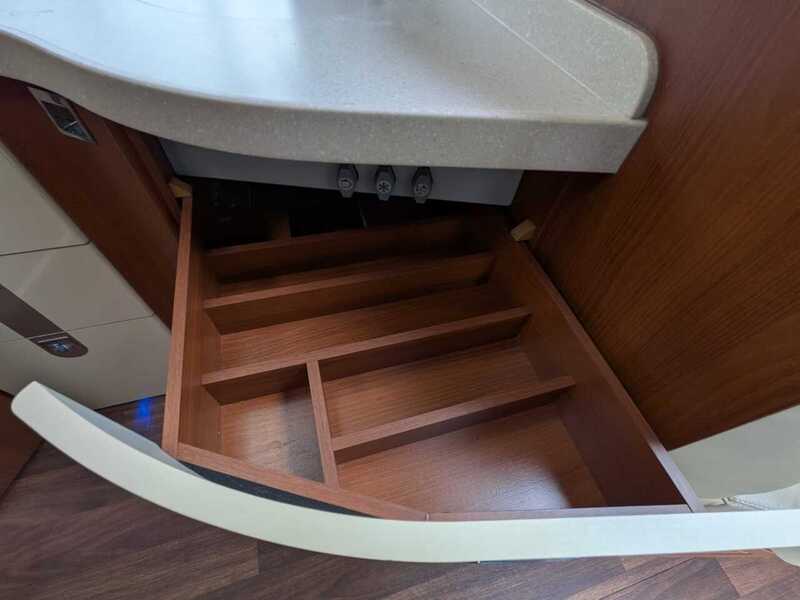 Carthago Chic e-line 51QB Yachting Motorhome - Automatic - U10718