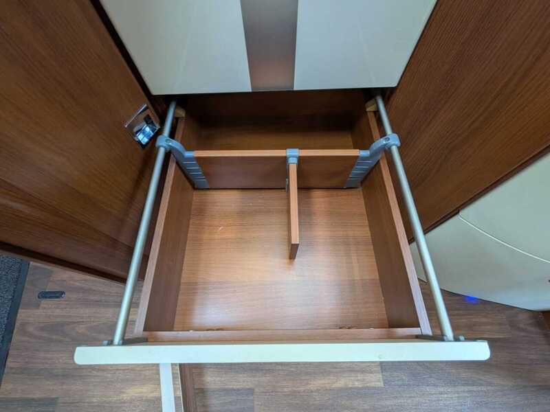 Carthago Chic e-line 51QB Yachting Motorhome - Automatic - U10718