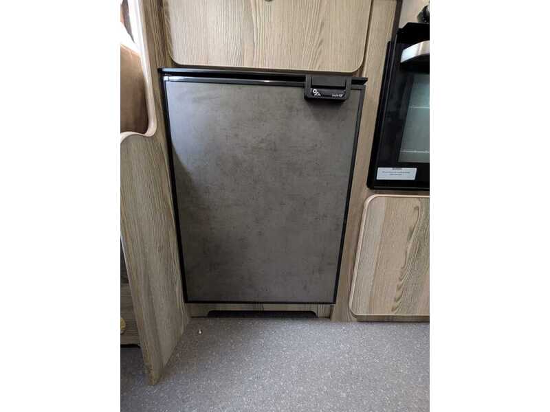 Aura 6EK Campervan - Manual - Diesel - U10727