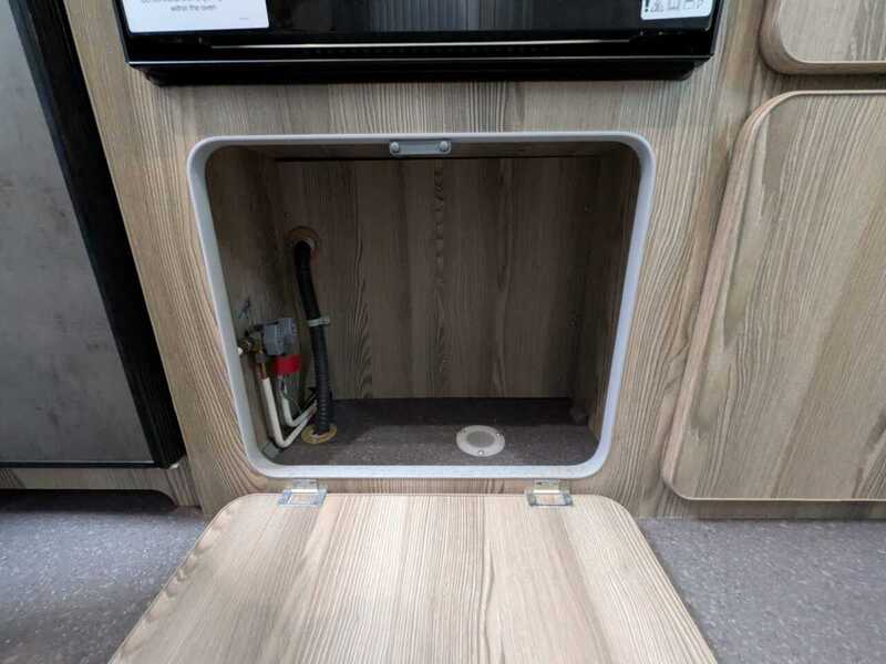Aura 6EK Campervan - Manual - Diesel - U10727