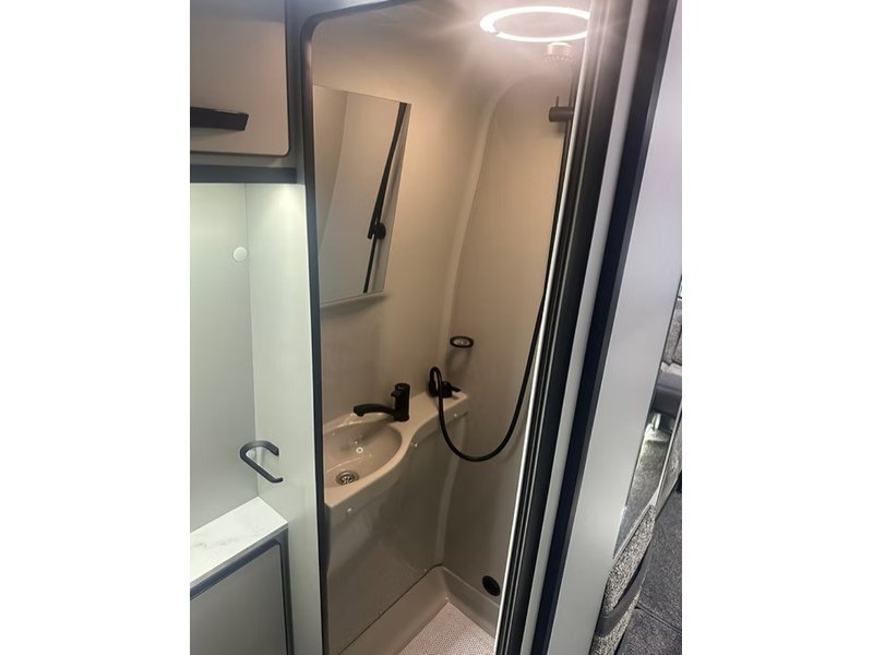 Aura 6EL 2 Berth Campervan - U10728
