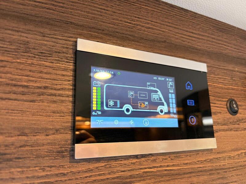Knaus Sun I 900 LX 2184 2dr Motorhome Automatic Diesel - U10731