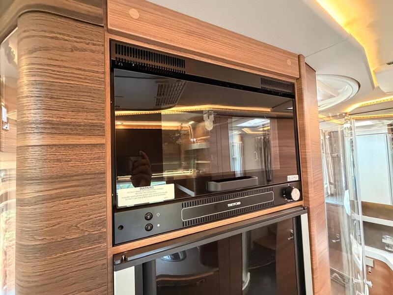 Knaus Sun I 900 LX 2184 2dr Motorhome Automatic Diesel - U10731