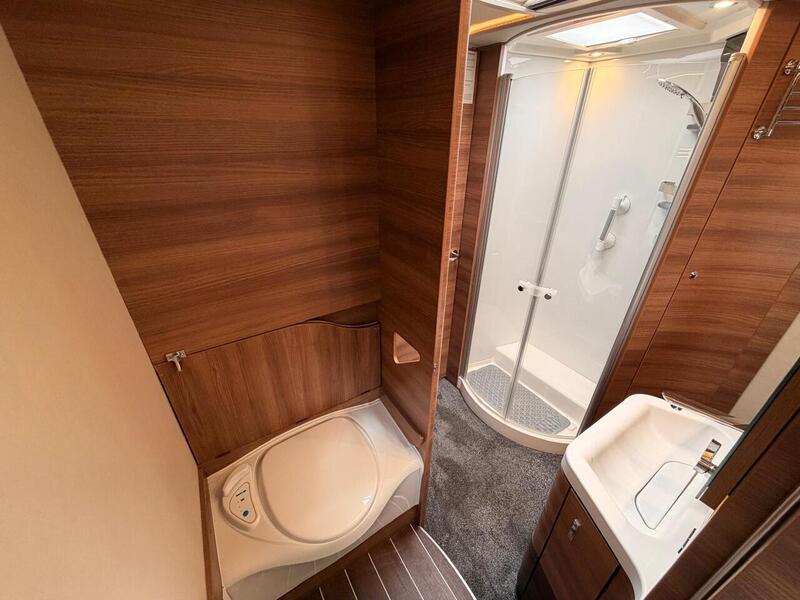 Knaus Sun I 900 LX 2184 2dr Motorhome Automatic Diesel - U10731